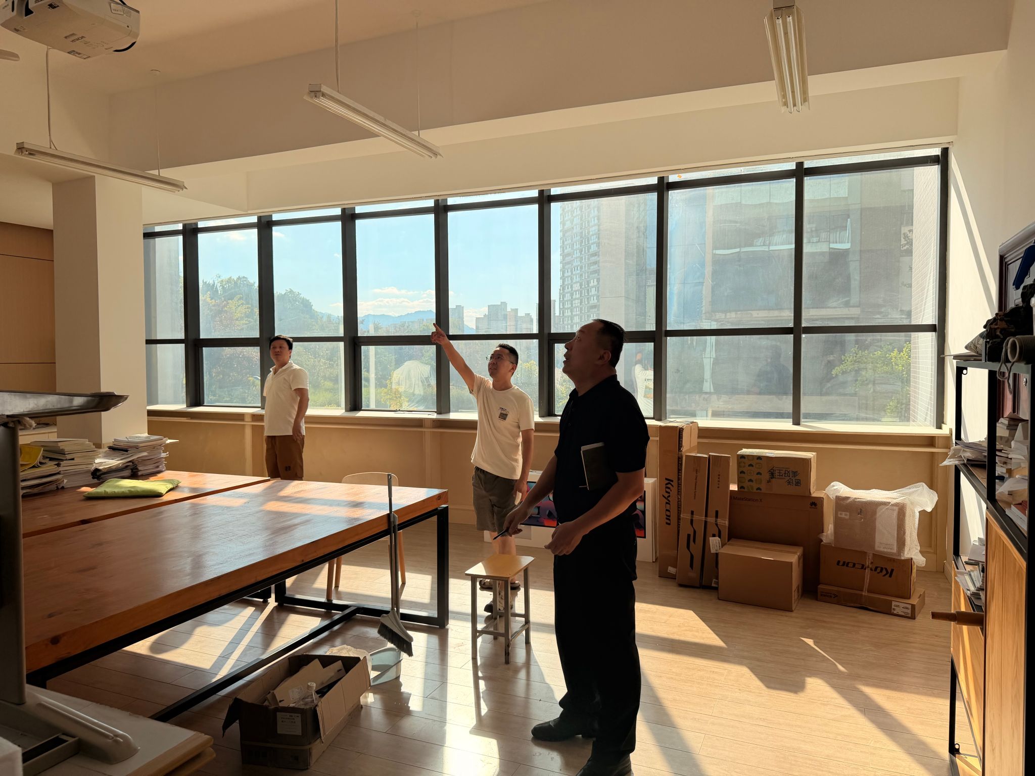 艺术学院组织开展实训室安全和开学准备检查工作